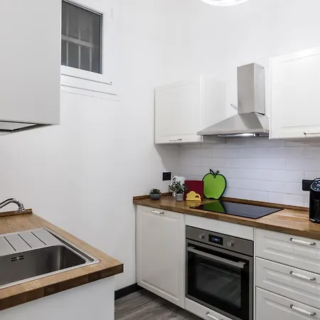 Acquario 5 Minuti, 1br , Free A-c, Wifi & Netflix 