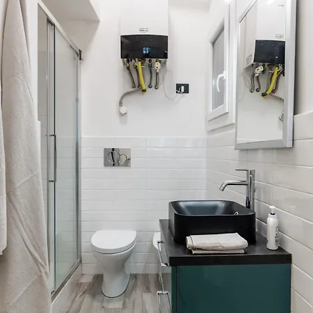 Апартаменты Acquario 5 Minuti, 1br , Free A-c, Wifi & Netflix 