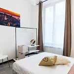 Acquario 5 Minuti, 1br , Free A-c, Wifi & Netflix 